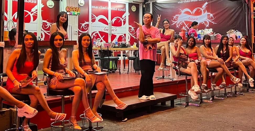 annies-soapy-masseuses-bangkok Annies soapy massage bangkok masseuses